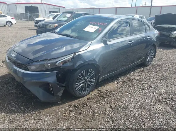 3KPF54AD9PE634753 2023 KIA FORTE - Image 2