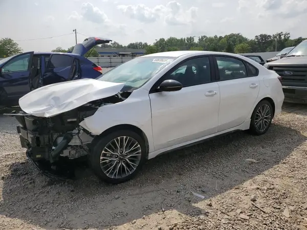 3KPF54AD9PE636213 2023 KIA FORTE - Image 1