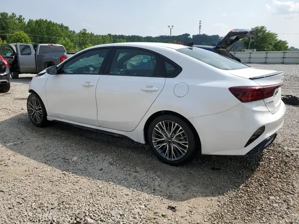 3KPF54AD9PE636213 2023 KIA FORTE - Image 2