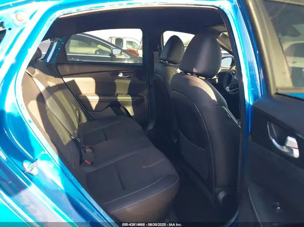 3KPF54AD9PE644778 2023 KIA FORTE - Image 8