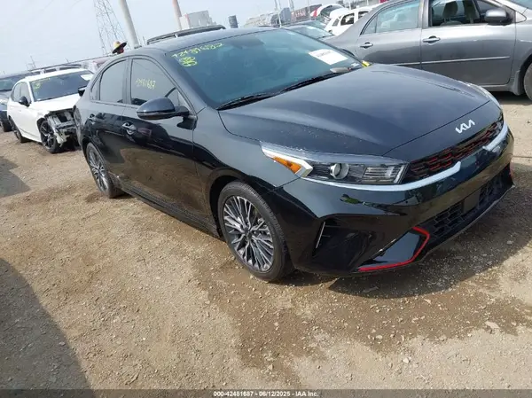 3KPF54AD9PE648250 2023 KIA FORTE - Image 1
