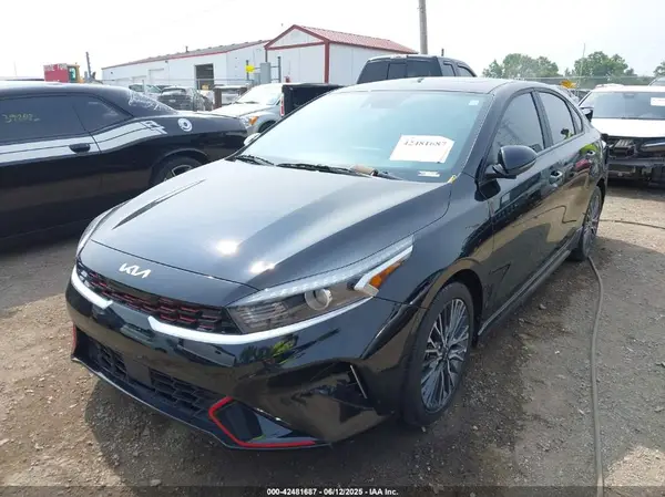 3KPF54AD9PE648250 2023 KIA FORTE - Image 2