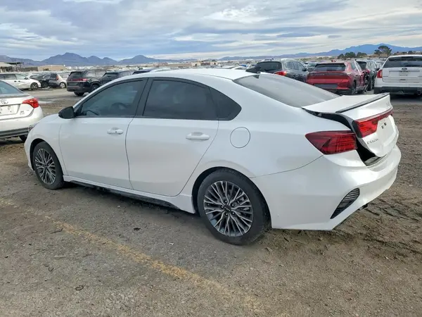 3KPF54AD9PE650953 2023 KIA FORTE - Image 2