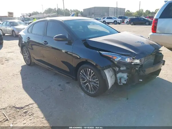 3KPF54AD9PE657207 2023 KIA FORTE - Image 1