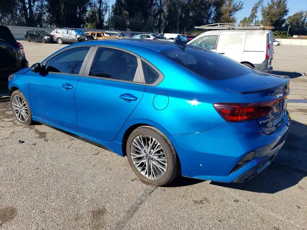 3KPF54AD9PE657966 2023 KIA FORTE - Image 2