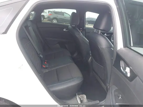 3KPF54AD9PE658440 2023 KIA FORTE - Image 8