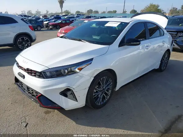 3KPF54AD9PE660995 2023 KIA FORTE - Image 2