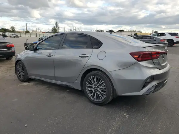 3KPF54AD9PE661807 2023 KIA FORTE - Image 2