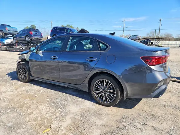 3KPF54AD9PE666585 2023 KIA FORTE - Image 2