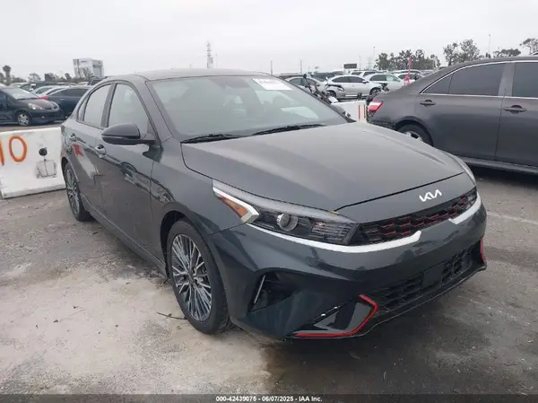 3KPF54AD9PE679059 2023 KIA FORTE - Image 1