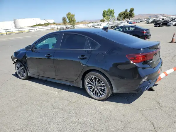 3KPF54AD9RE691425 2024 KIA FORTE - Image 2