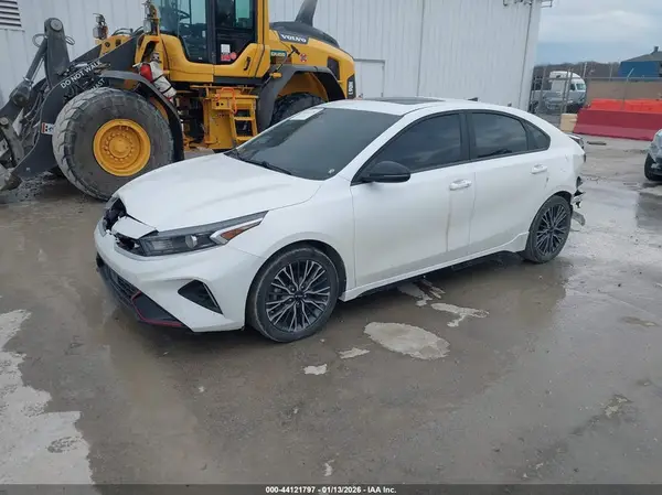 3KPF54AD9RE700866 2024 KIA FORTE - Image 2