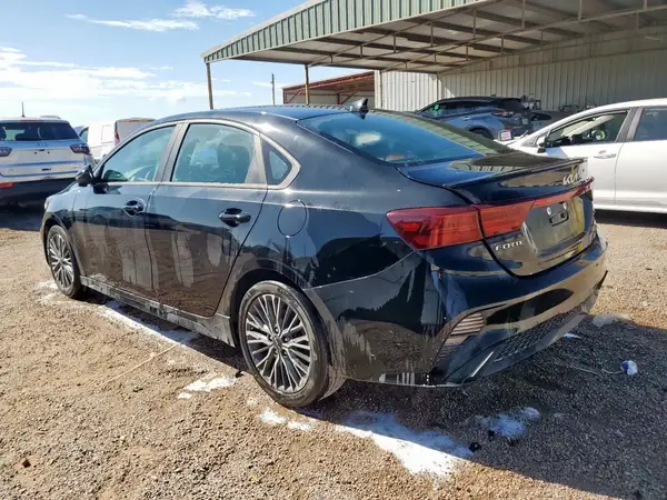 3KPF54AD9RE710765 2024 KIA FORTE - Image 2