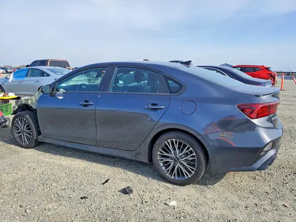 3KPF54AD9RE713424 2024 KIA FORTE - Image 2