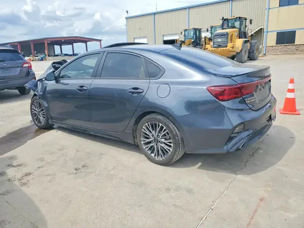 3KPF54AD9RE713939 2024 KIA FORTE - Image 2