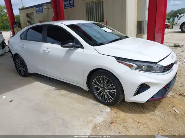 3KPF54AD9RE714993 2024 KIA FORTE - Image 1