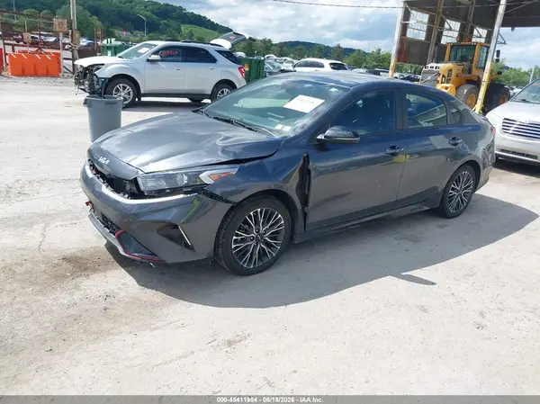 3KPF54AD9RE723838 2024 KIA FORTE - Image 2