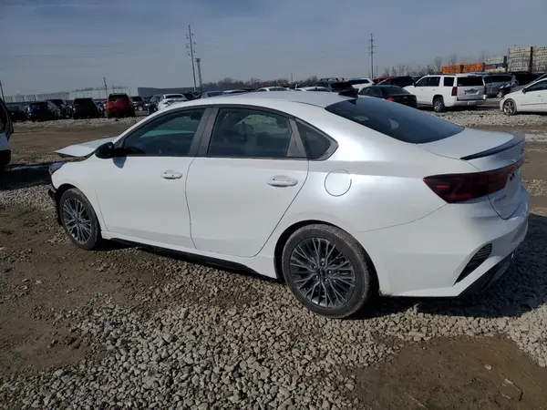 3KPF54AD9RE726447 2024 KIA FORTE - Image 2