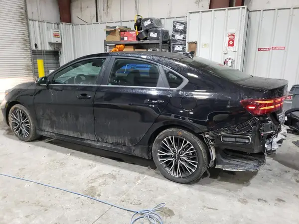 3KPF54AD9RE727727 2024 KIA FORTE - Image 2