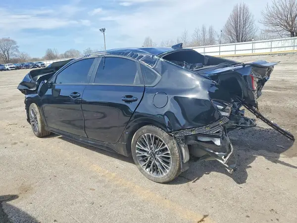 3KPF54AD9RE727730 2024 KIA FORTE - Image 2