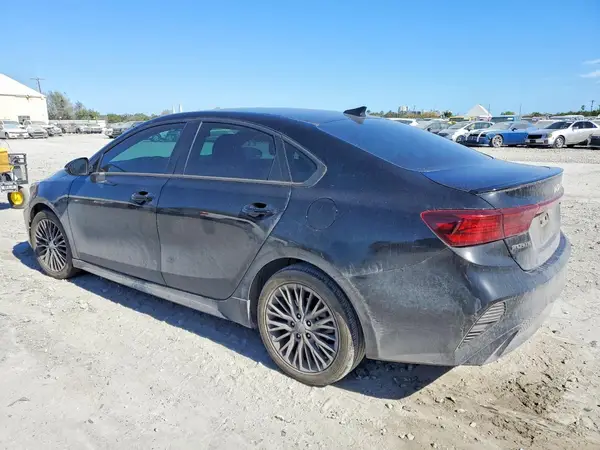 3KPF54AD9RE728618 2024 KIA FORTE - Image 2