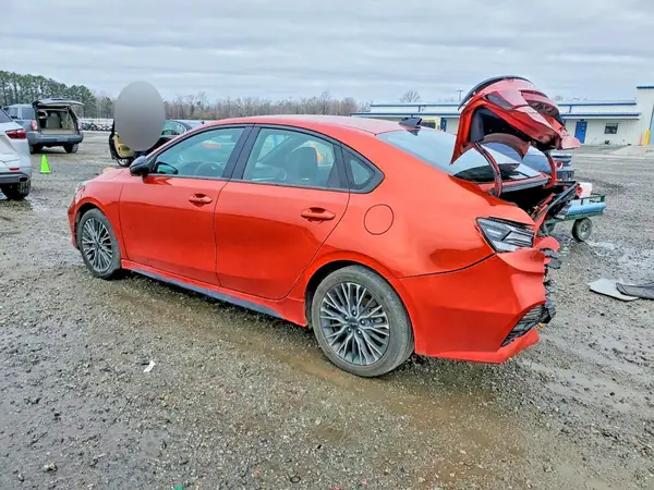 3KPF54AD9RE732698 2024 KIA FORTE - Image 2