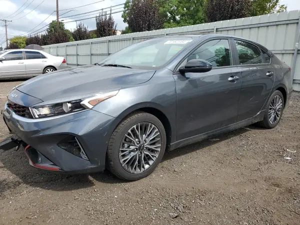 3KPF54AD9RE733981 2024 KIA FORTE - Image 1