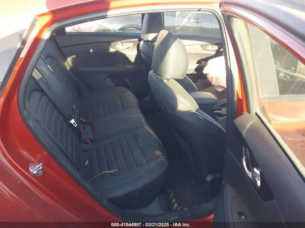 3KPF54AD9RE735469 2024 KIA FORTE - Image 8