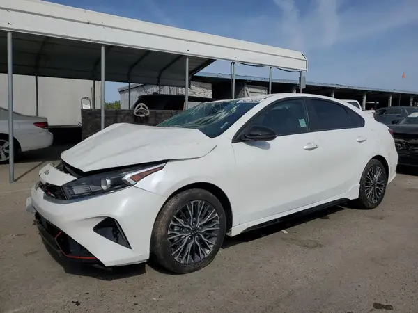 3KPF54AD9RE740705 2024 KIA FORTE - Image 1