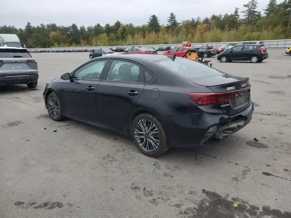 3KPF54AD9RE743832 2024 KIA FORTE - Image 2