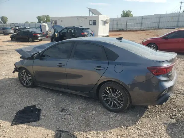 3KPF54AD9RE746276 2024 KIA FORTE - Image 2