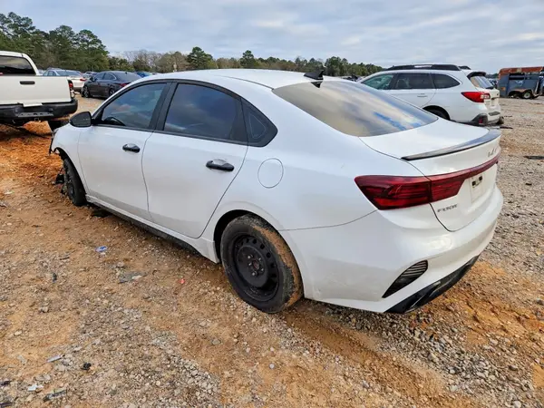 3KPF54AD9RE754846 2024 KIA FORTE - Image 2