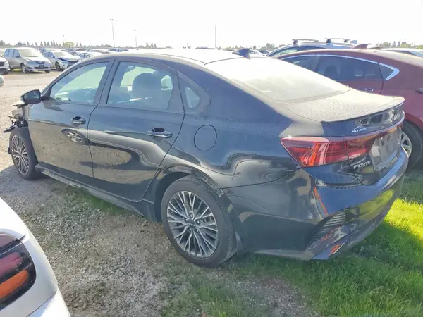 3KPF54AD9RE755897 2024 KIA FORTE - Image 2