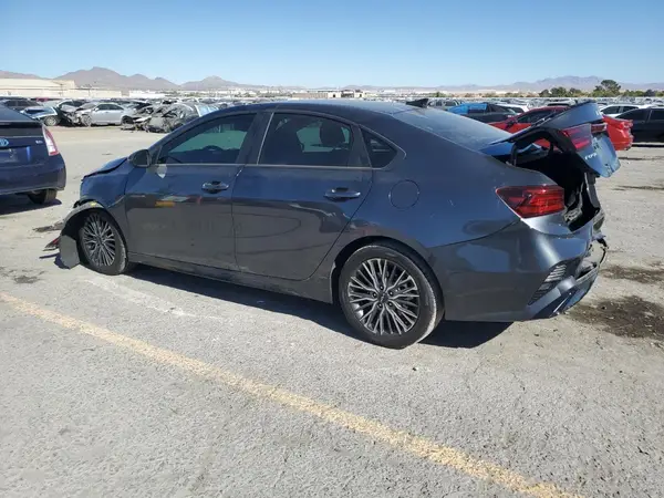 3KPF54AD9RE759643 2024 KIA FORTE - Image 2