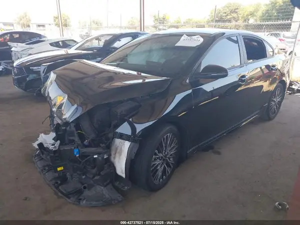 3KPF54AD9RE764437 2024 KIA FORTE - Image 2