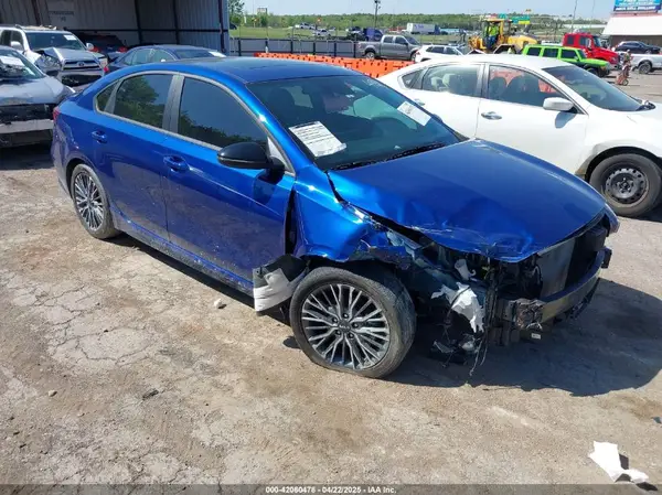 3KPF54AD9RE764941 2024 KIA FORTE - Image 1