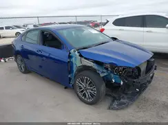 3KPF54AD9RE765734 2024 KIA FORTE