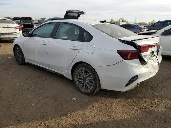3KPF54AD9RE767290 2024 KIA FORTE - Image 2