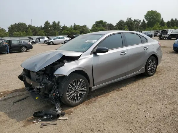 3KPF54AD9RE767371 2024 KIA FORTE - Image 1