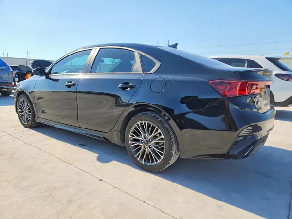 3KPF54AD9RE768519 2024 KIA FORTE - Image 2