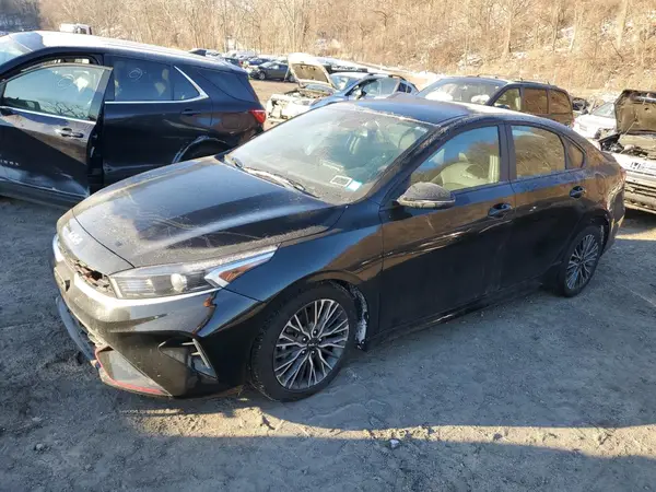 3KPF54AD9RE780668 2024 KIA FORTE - Image 1