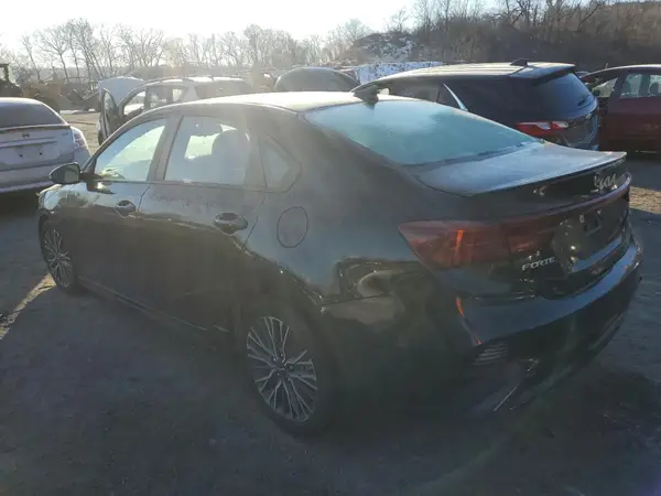 3KPF54AD9RE780668 2024 KIA FORTE - Image 2