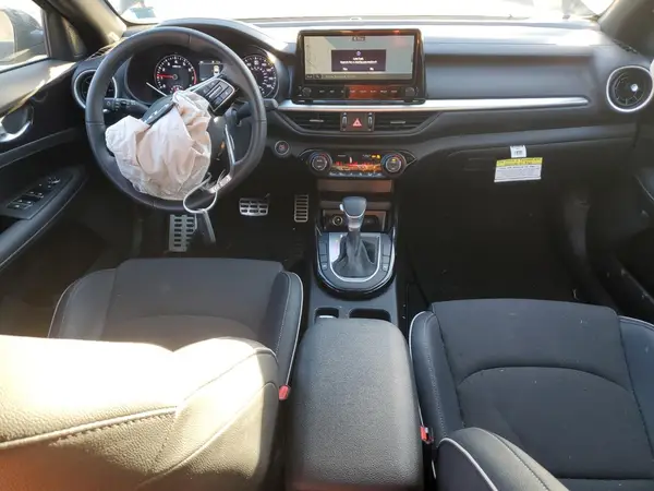 3KPF54AD9RE780668 2024 KIA FORTE - Image 8