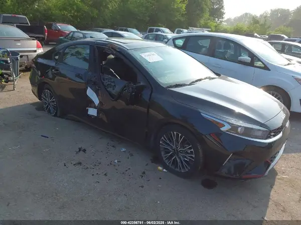 3KPF54AD9RE783490 2024 KIA FORTE - Image 1