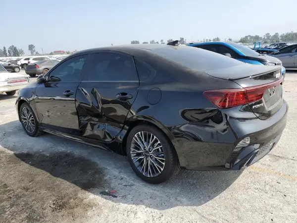 3KPF54AD9RE785868 2024 KIA FORTE - Image 2