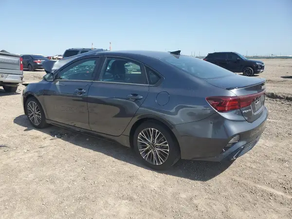 3KPF54AD9RE786311 2024 KIA FORTE - Image 2