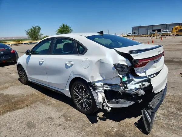 3KPF54AD9RE789757 2024 KIA FORTE - Image 2
