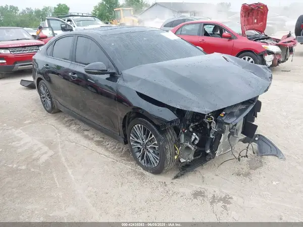 3KPF54AD9RE790083 2024 KIA FORTE - Image 1