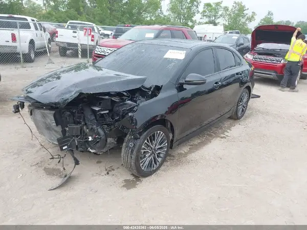 3KPF54AD9RE790083 2024 KIA FORTE - Image 2