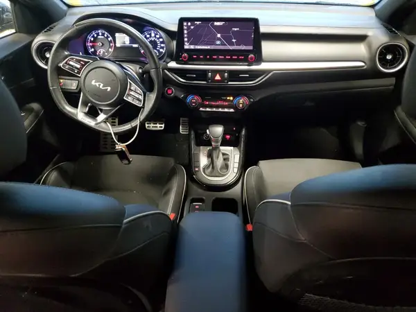 3KPF54AD9RE792013 2024 KIA FORTE - Image 8